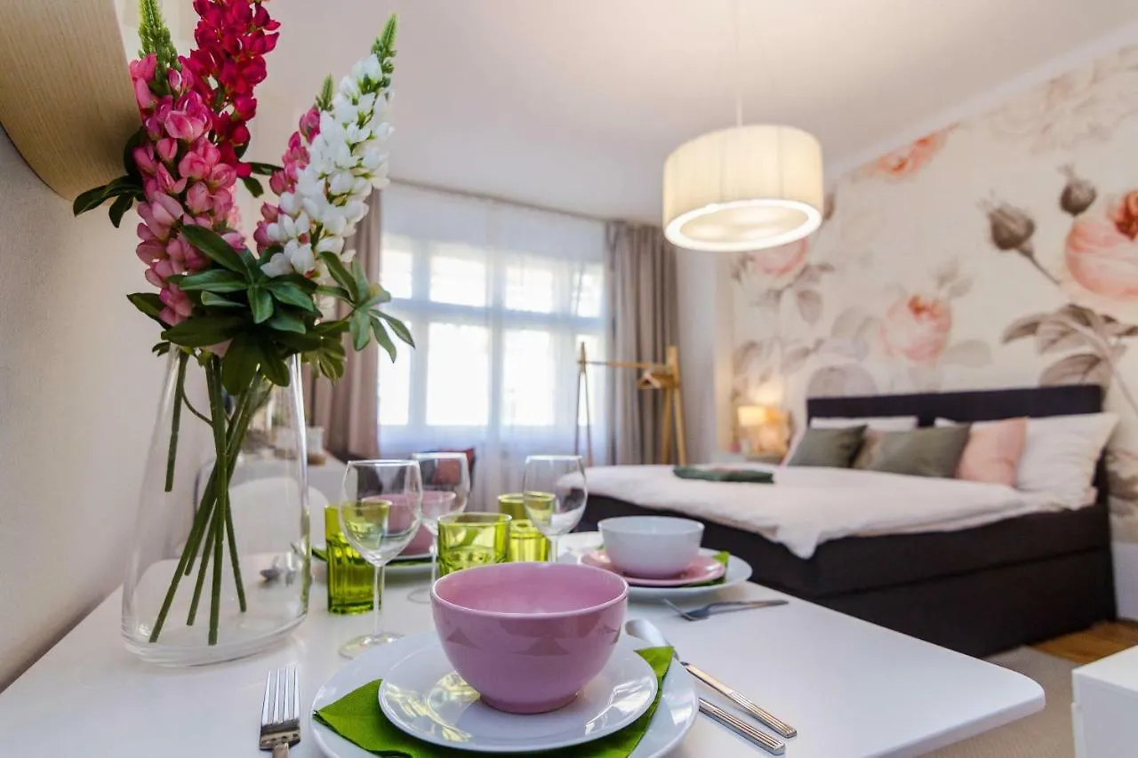 Apt In Prague Charles Bridge 1Km By Michal&Friends Apartment