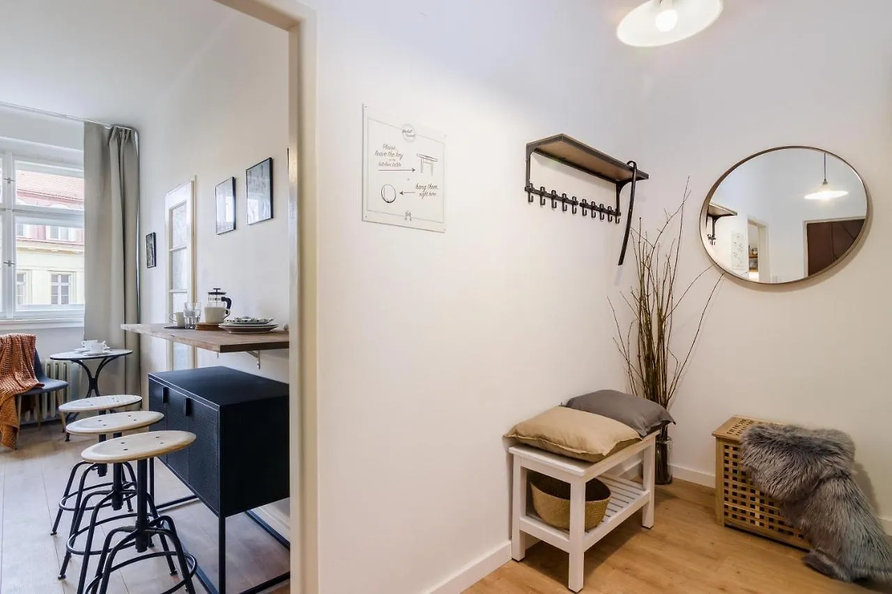Apt In Prague Charles Bridge 1Km By Michal&Friends Czechy