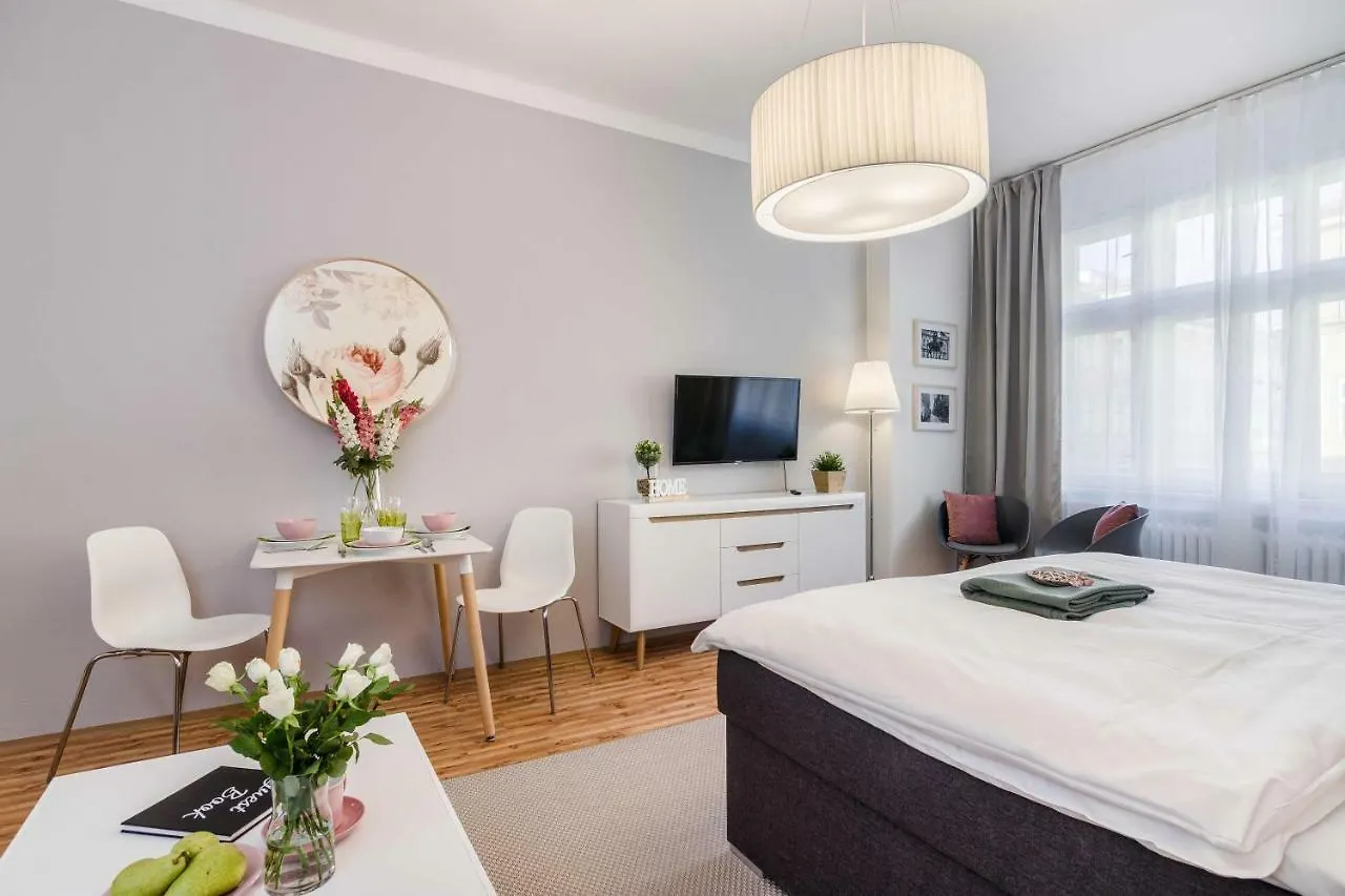Apt In Prague Charles Bridge 1Km By Michal&Friends
