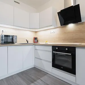 Apartament Yellow With Parking, Praga